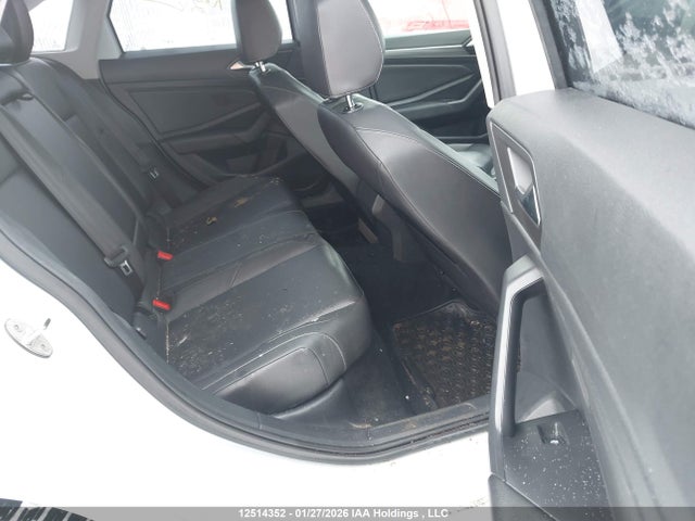 3VWW57BU7KM068393 Volkswagen Jetta 1.4 Tsi Highline