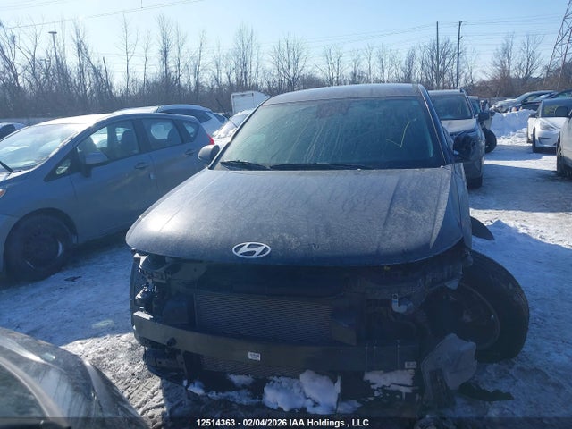 KM8HACAB4SU263004 Hyundai Kona Essential Awd