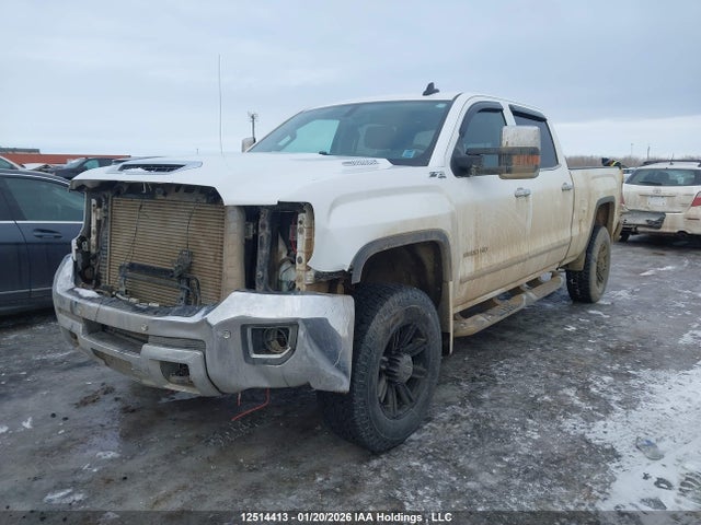 1GT12TEY7JF125204 GMC Sierra K2500 Slt