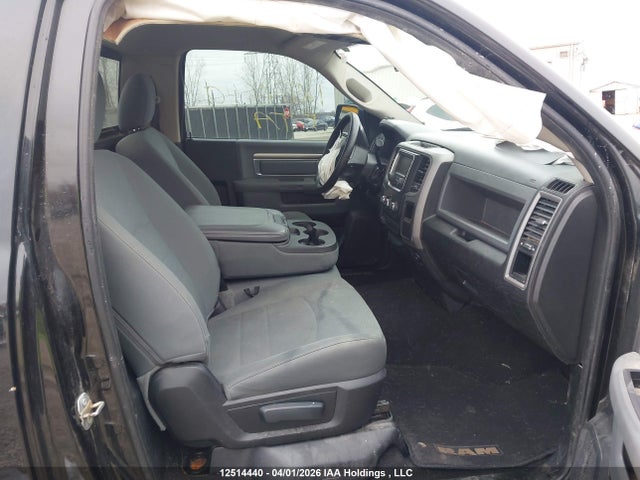 3C6JR6AT1GG300293 RAM 1500 St