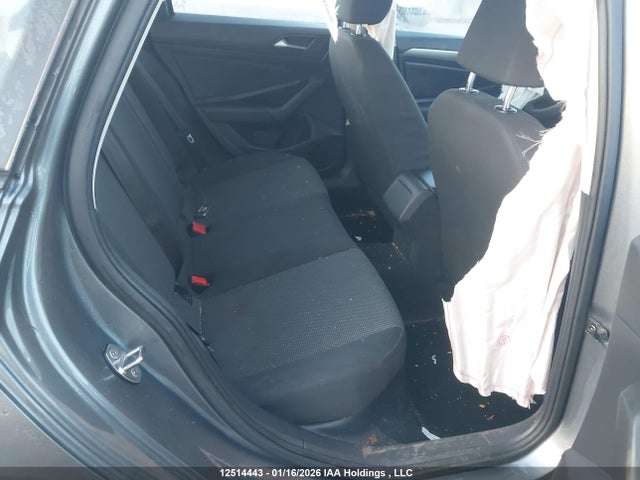 3VWC57BUXKM019174 Volkswagen Jetta S/se/r-line