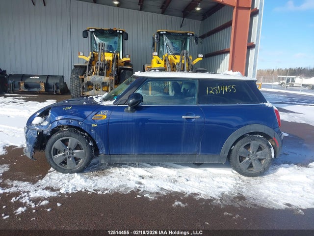 WMWXP5C59G3B15199 Mini Cooper