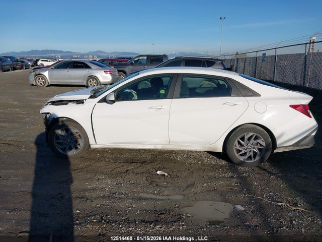 KMHLM4DG2RU729702 Hyundai ELANTRA SEL