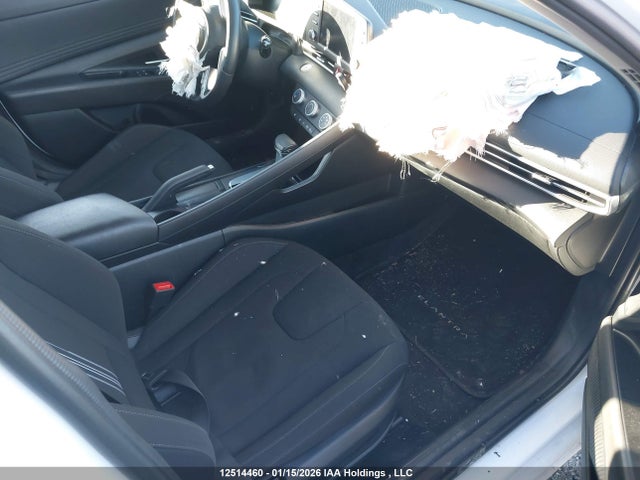KMHLM4DG2RU729702 Hyundai ELANTRA SEL