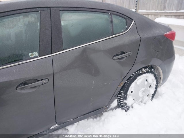 JM1BN1T78H1149660 Mazda 3 SE