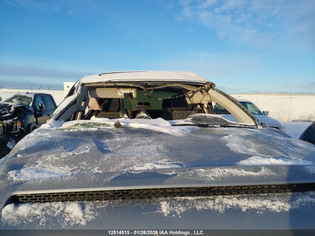 5TFAY5F17JX700102 Toyota Tundra Platinum 5.7l V8