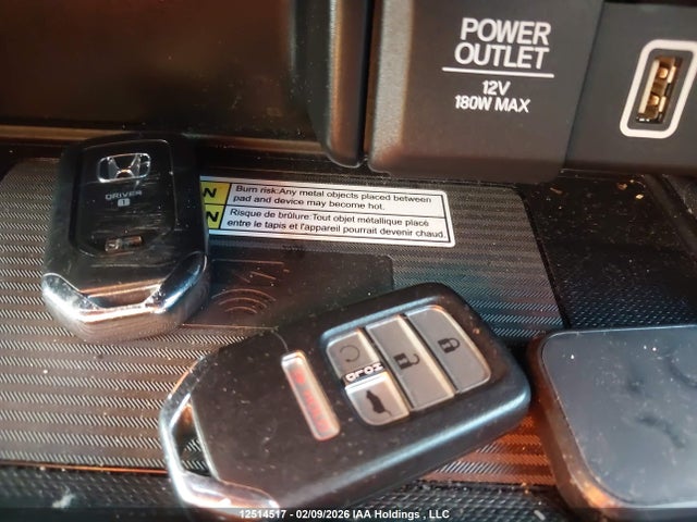 12514517 :رقم المزاد ، 5FNYF6H62LB503029 vin ، 2020 Honda Pilot Touring مزاد بيع