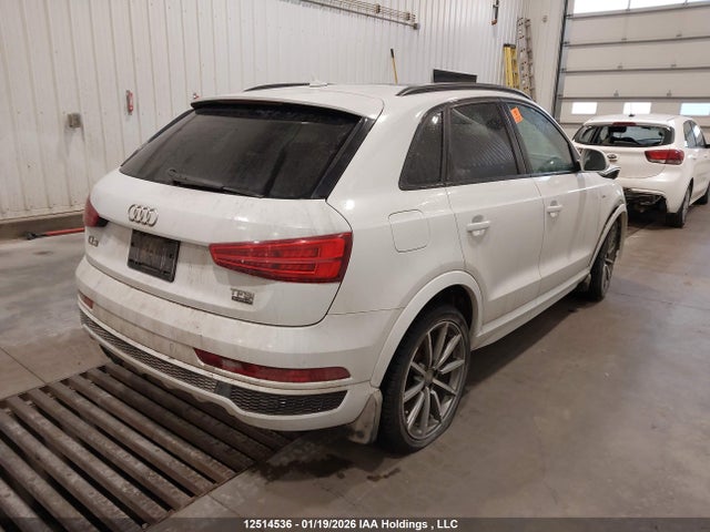 WA1GFCFS8GR010895 Audi Q3 2.0t Technik