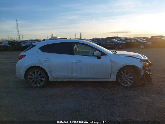 3MZBN1M35JM174503 Mazda Mazda3 Gt