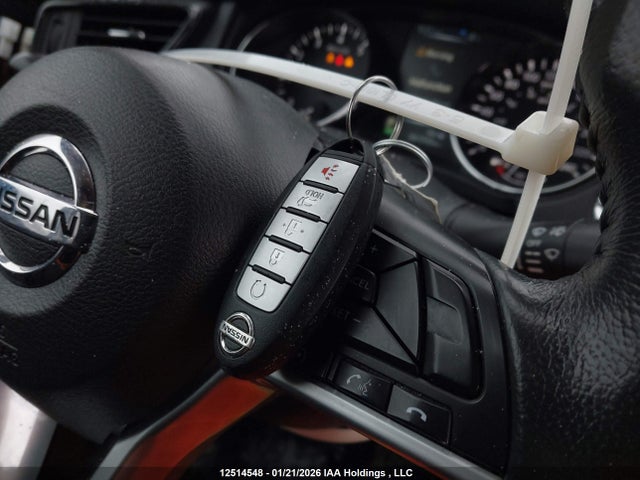 5N1AT2MV1HC747948 Nissan Rogue S/sl Platinum/sv