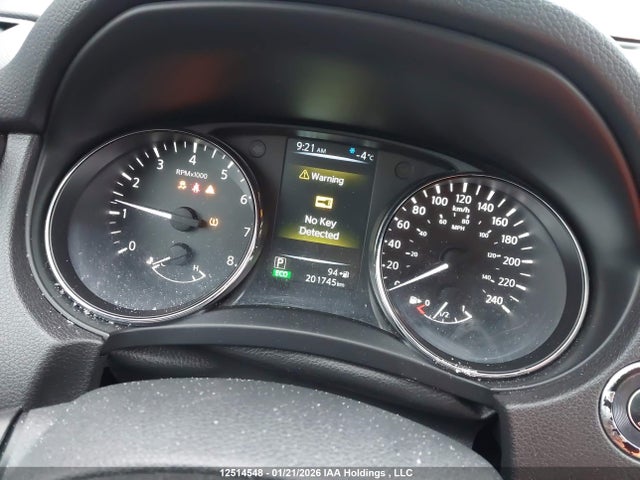 5N1AT2MV1HC747948 Nissan Rogue S/sl Platinum/sv