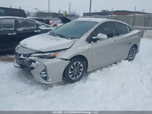 JTDKAMFP5M3169064 Toyota Prius Prime Upgrade