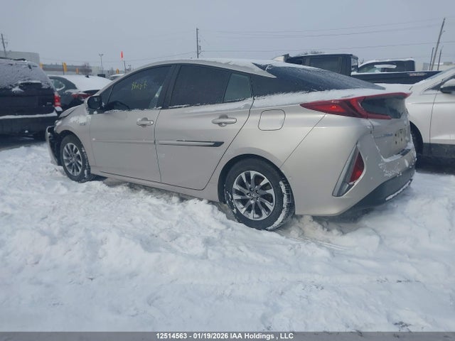 JTDKAMFP5M3169064 Toyota Prius Prime Upgrade
