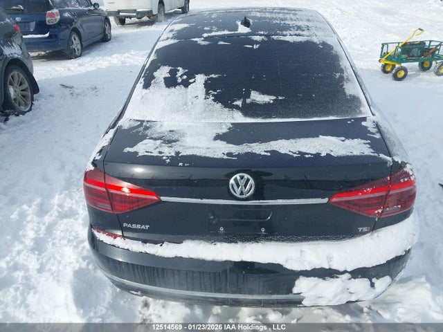 1VWBA7A34JC015055 Volkswagen Passat 2.0 Tsi Comfortline