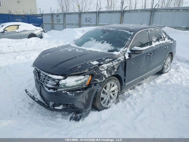 1VWBA7A34JC015055 Volkswagen Passat 2.0 Tsi Comfortline
