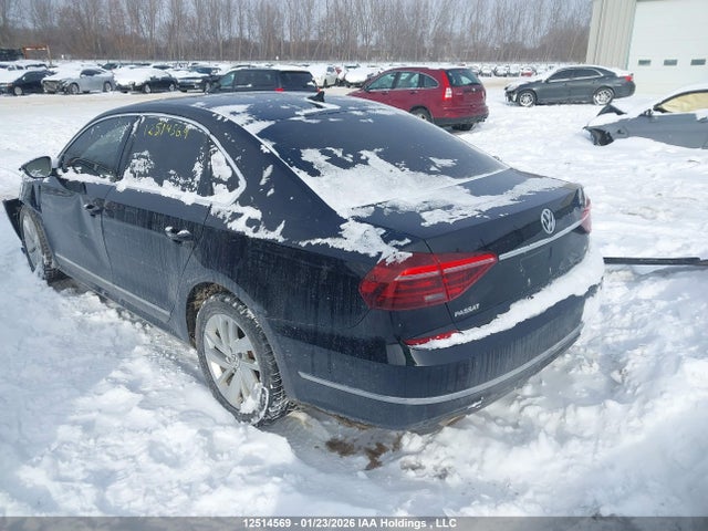 1VWBA7A34JC015055 Volkswagen Passat 2.0 Tsi Comfortline