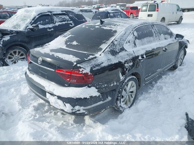 1VWBA7A34JC015055 Volkswagen Passat 2.0 Tsi Comfortline