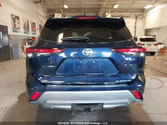 Продажа на аукционе авто 2025 Toyota Highlander Hybrid Limited, vin: 5TDEBRCH1SS690069, номер лота: 12514570