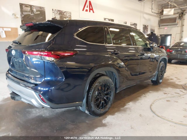 Продажа на аукционе авто 2025 Toyota Highlander Hybrid Limited, vin: 5TDEBRCH1SS690069, номер лота: 12514570