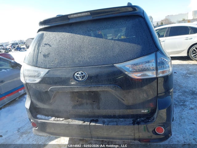 5TDXZ3DC5HS853576 Toyota Sienna Se 8 Passenger
