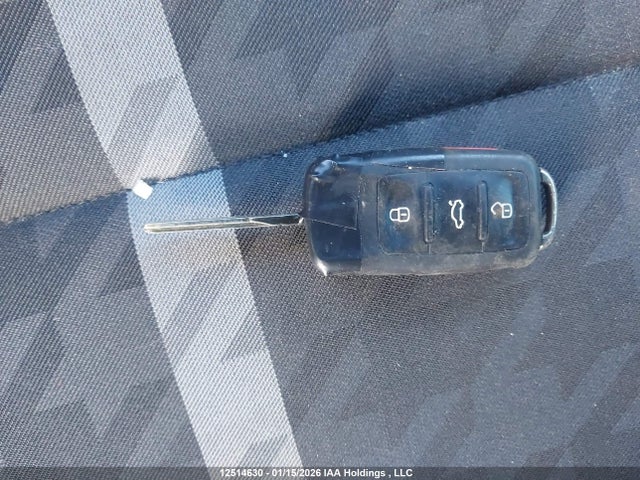 3VWJ17AT9HM615638 Volkswagen Beetle Se/sel