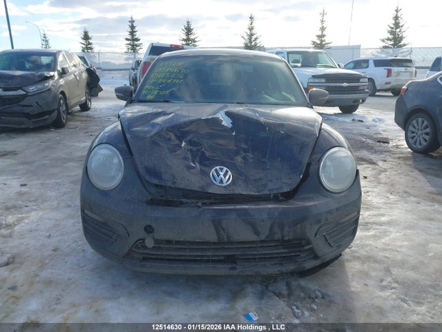 3VWJ17AT9HM615638 Volkswagen Beetle Se/sel