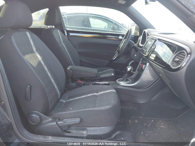 3VWJ17AT9HM615638 Volkswagen Beetle Se/sel