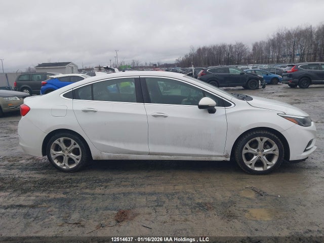 Chevrolet Cruze Premier Auto 2018 1G1BF5SM0J7227386 Image 13