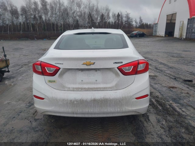 Chevrolet Cruze Premier Auto 2018 1G1BF5SM0J7227386 Image 16