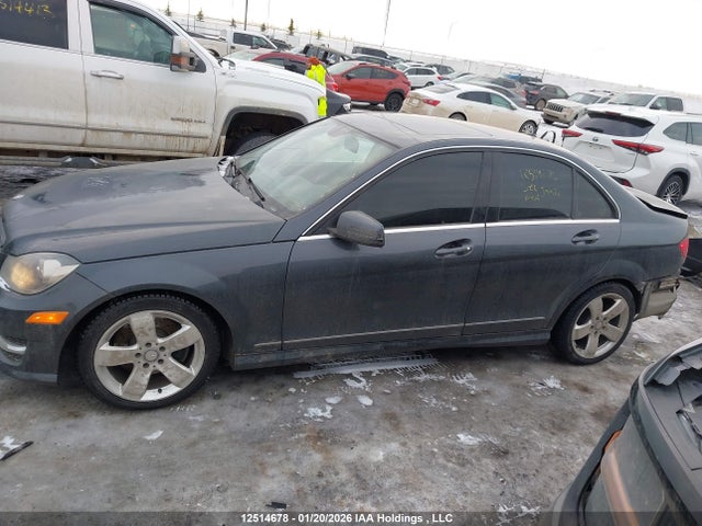 WDDGF8AB9EA899864 Mercedes-Benz C 300 4matic