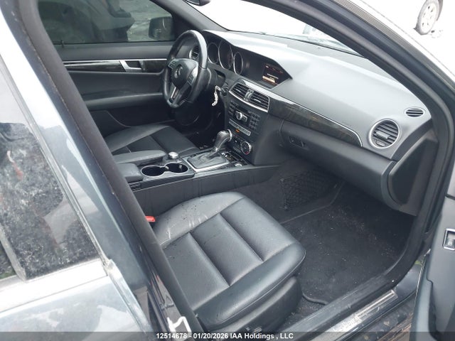 WDDGF8AB9EA899864 Mercedes-Benz C 300 4matic