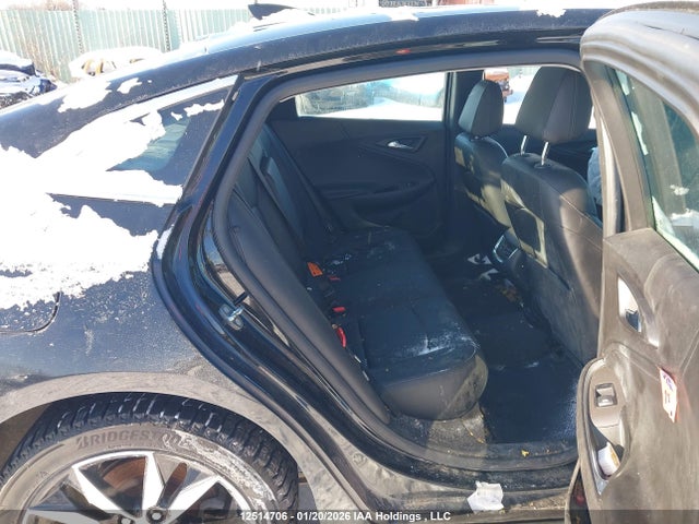 1G1ZD5STXJF110450 Chevrolet MALIBU LT