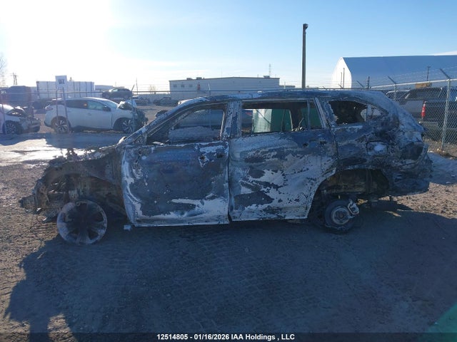5TDKBRCH6RS631919 Toyota Highlander Hybrid Xle