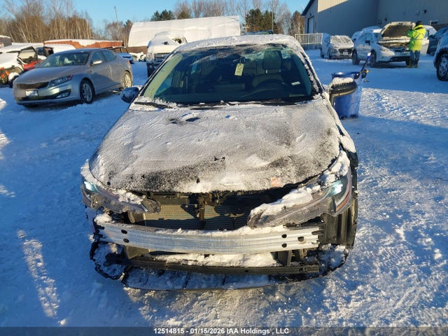 5YFB4MDE6RP217713 Toyota COROLLA LE