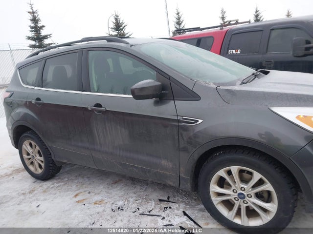 1FMCU0GD6HUA55143 Ford ESCAPE SE