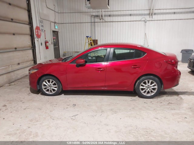 3MZBN1V79JM243565 Mazda 3 Gs