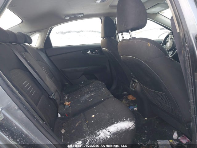 3KPF54AD1ME278391 KIA Forte