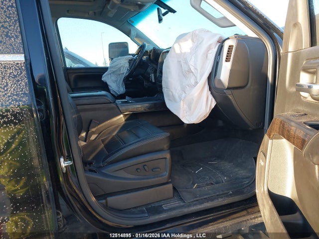 1GT12UE81GF295590 GMC Sierra K2500 Denali