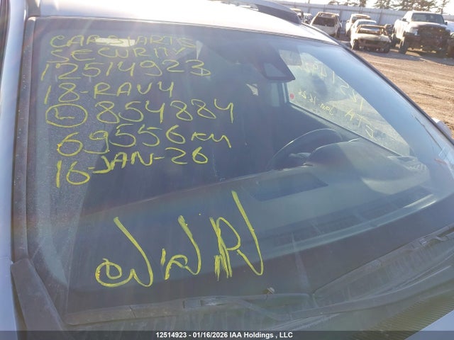 Toyota RAV4 LE 2018 2T3BFREV7JW854884 Image 18