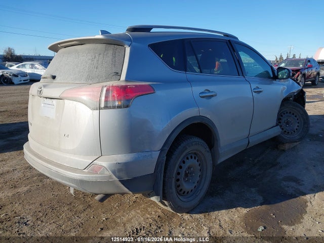 Toyota RAV4 LE 2018 2T3BFREV7JW854884 Image 4