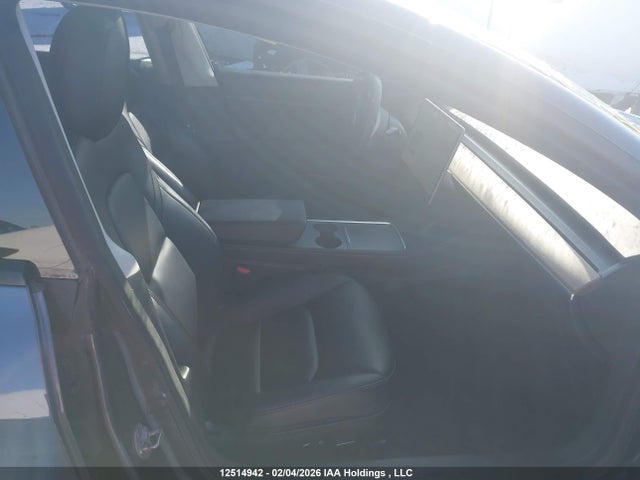 5YJ3E1EA0MF861157 Tesla MODEL 3