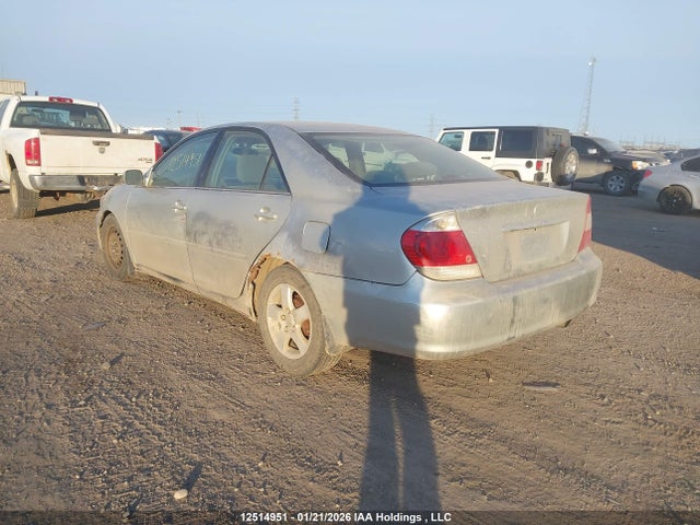 12514951 :رقم المزاد ، 4T1BE32K25U507181 vin ، 2005 Toyota Camry Le/xle/se مزاد بيع