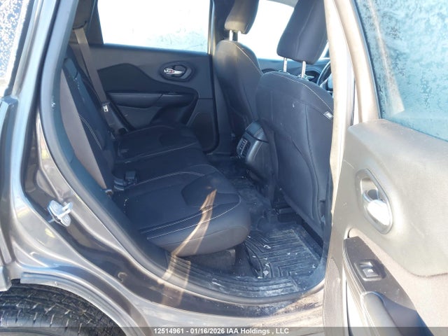 1C4PJMCS6FW513727 Jeep Cherokee North