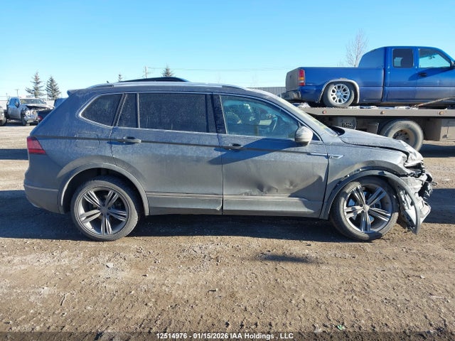 Продажа на аукционе авто 2021 Volkswagen Tiguan Sel Premium R-line, vin: 3VV4B7AX8MM130760, номер лота: 12514976