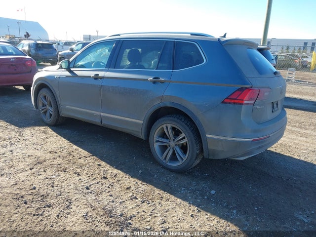 Продажа на аукционе авто 2021 Volkswagen Tiguan Sel Premium R-line, vin: 3VV4B7AX8MM130760, номер лота: 12514976