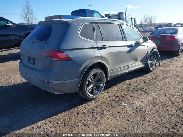 Продажа на аукционе авто 2021 Volkswagen Tiguan Sel Premium R-line, vin: 3VV4B7AX8MM130760, номер лота: 12514976