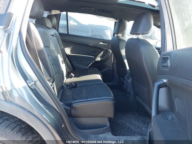 Продажа на аукционе авто 2021 Volkswagen Tiguan Sel Premium R-line, vin: 3VV4B7AX8MM130760, номер лота: 12514976