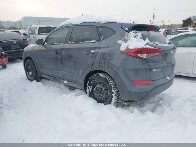 KM8J23A46HU278662 Hyundai TUCSON SE