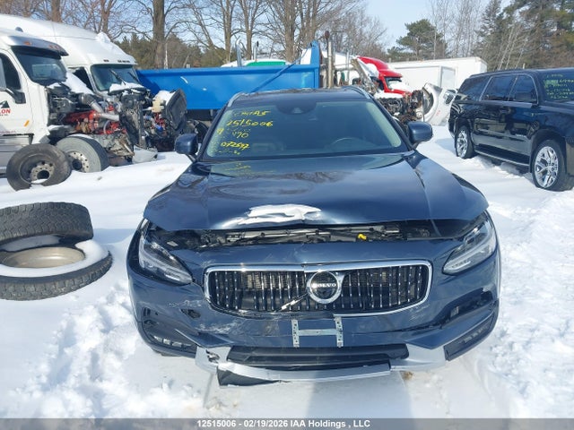 YV4A22NL2K1072597 Volvo V90 Cross Country T6 Inscription