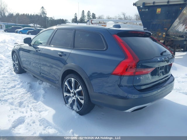 YV4A22NL2K1072597 Volvo V90 Cross Country T6 Inscription
